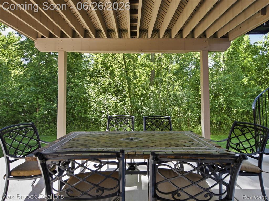 583 Birchcrest Court, Oakland, MI — Photo 67