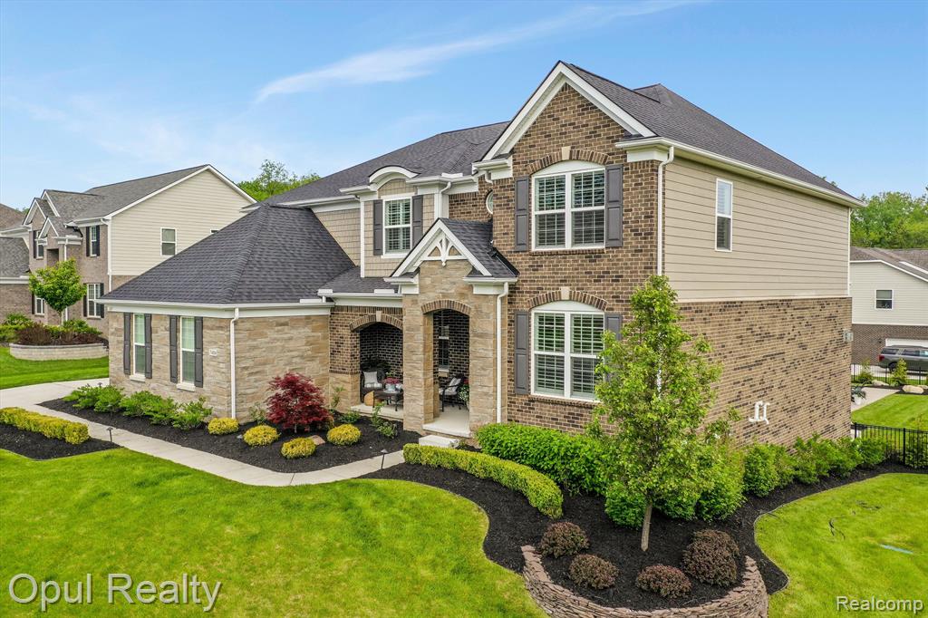 7484 HARDWOOD Circle, Canton, MI 48187 — Photo 48