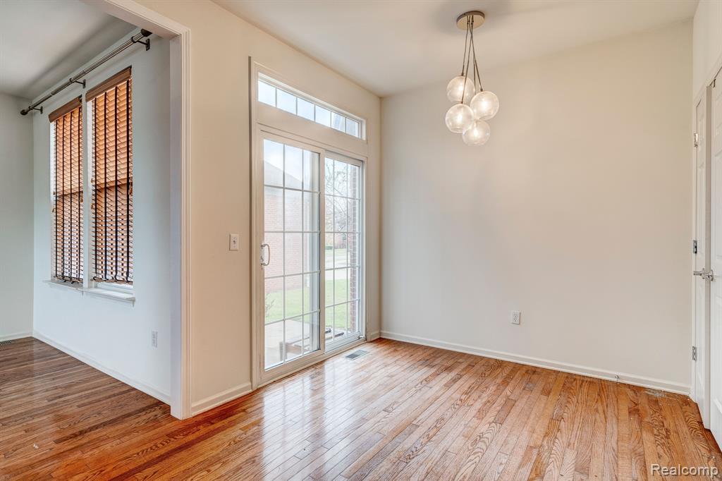 49677 COURTYARD Lane, Canton, MI 48188 — Photo 17