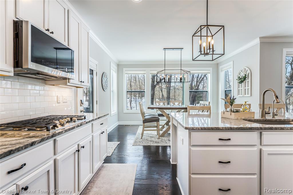 9522 Chalfonte Drive, Brighton, MI 48116 — Photo 18
