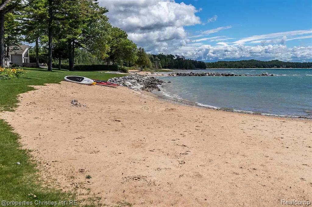 1057 Beach Road, Harbor Springs, MI 49740 — Photo 8