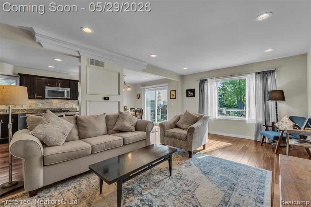 3812 Maiden Street, Waterford, MI 48329 — Photo 8