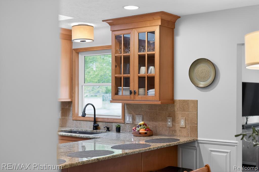139 Edgemont Drive, Howell, MI 48855 — Photo 16