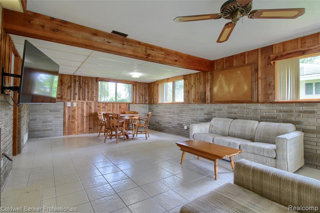 11770 Sunset Lane, Belleville, MI 48111 — Photo 16