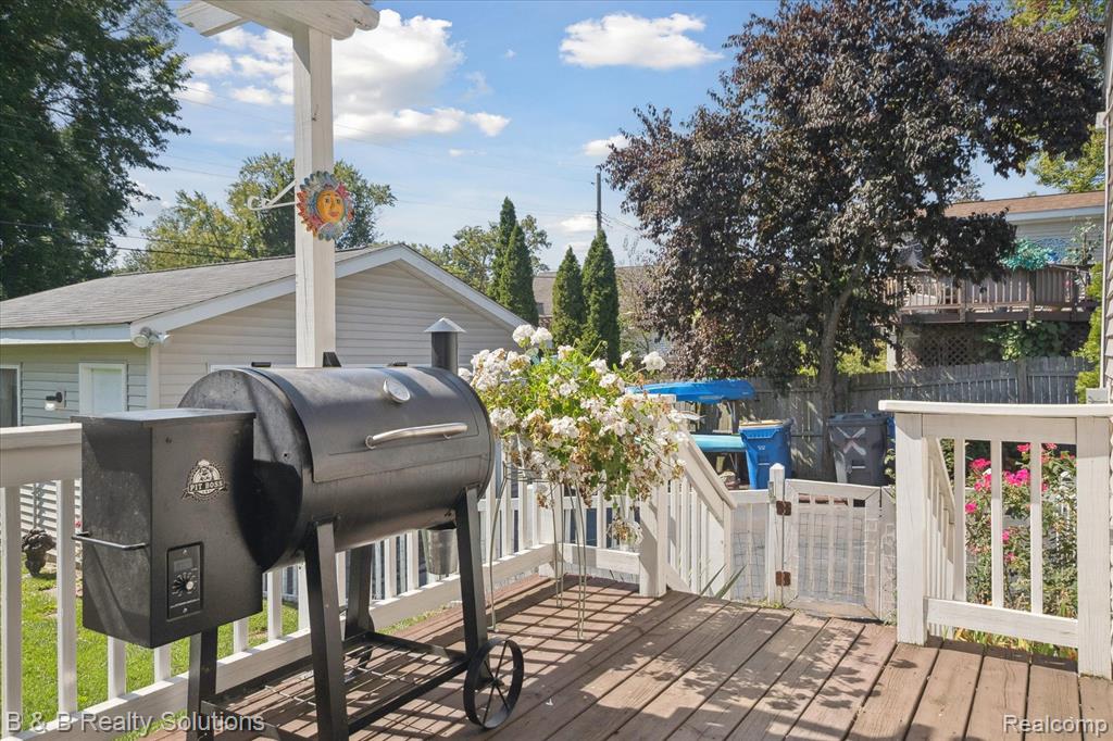4065 Rosemound Avenue, Waterford, MI 48329 — Photo 30