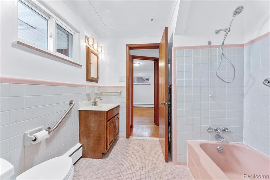 9127 Lake Road, Grosse Ile, MI 48138 — Photo 19