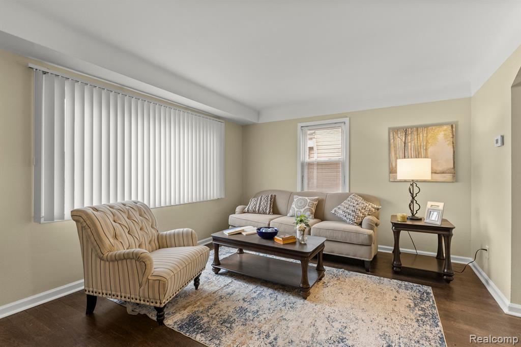 908 STEWART Avenue, Lincoln Park, MI 48146 — Photo 4
