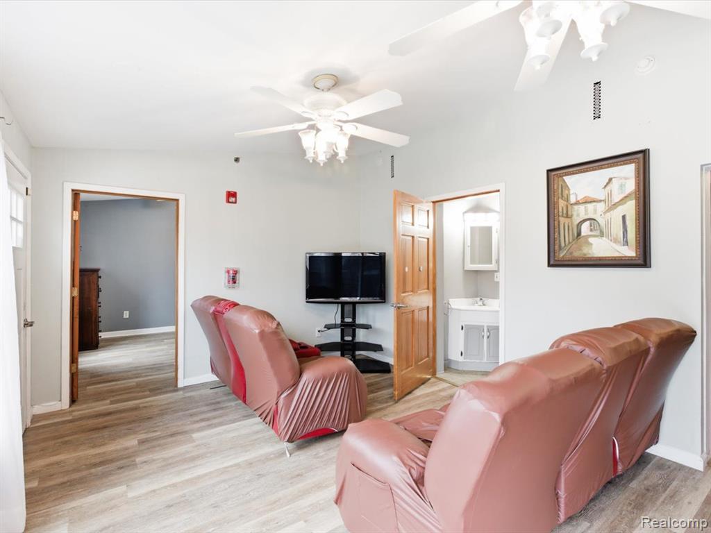 1218 Center Avenue, Port Huron, MI 48060 — Photo 10