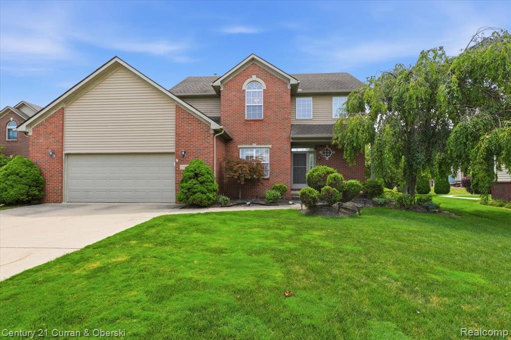 23537 Crescent Ridge Drive, New Boston, MI 48164