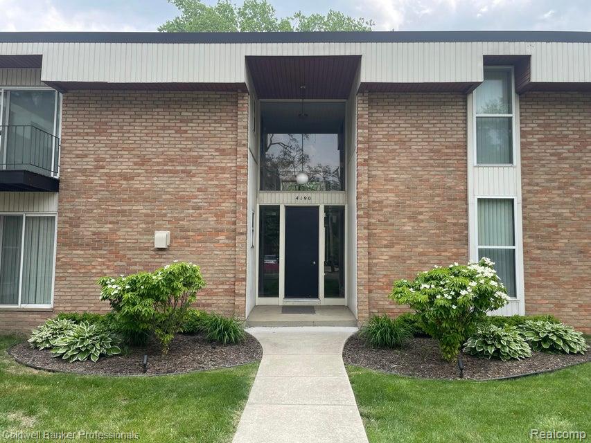 4190 Rochester Road, Royal Oak, MI 48073 — Photo 2