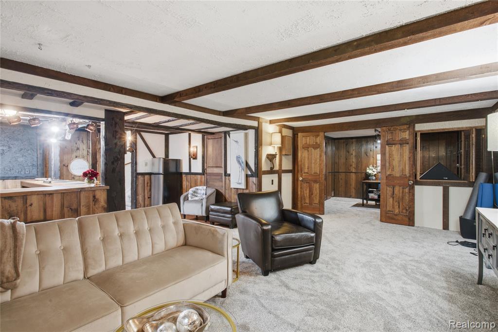 6608 Red Cedar Lane, West Bloomfield, MI 48324 — Photo 32