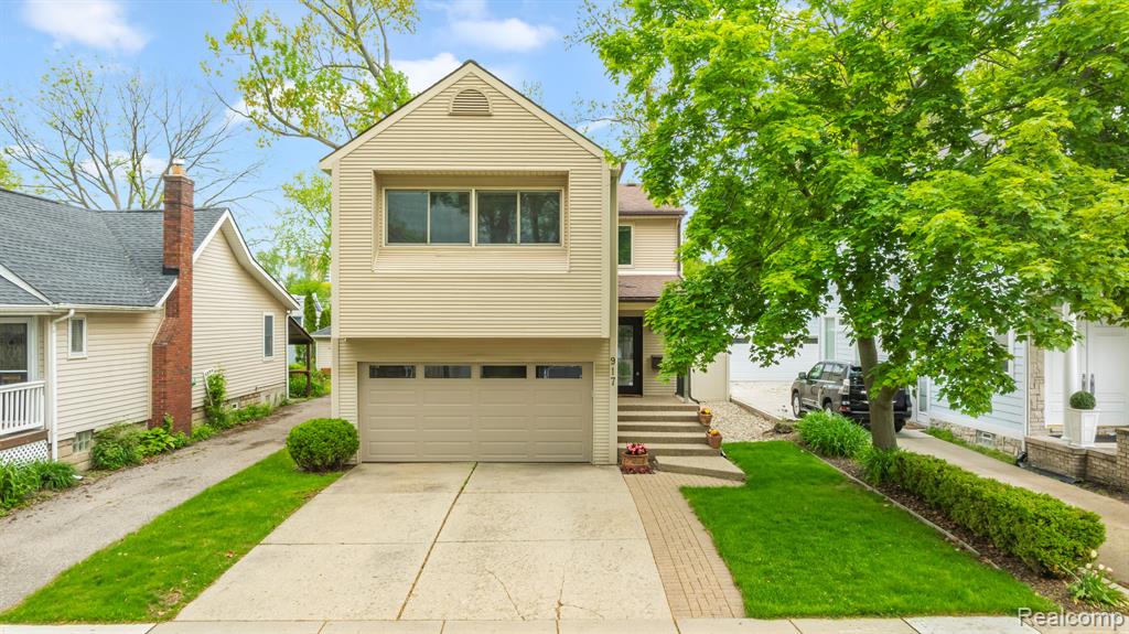917 HUMPHREY Avenue, Birmingham, MI 48009 — Photo 34
