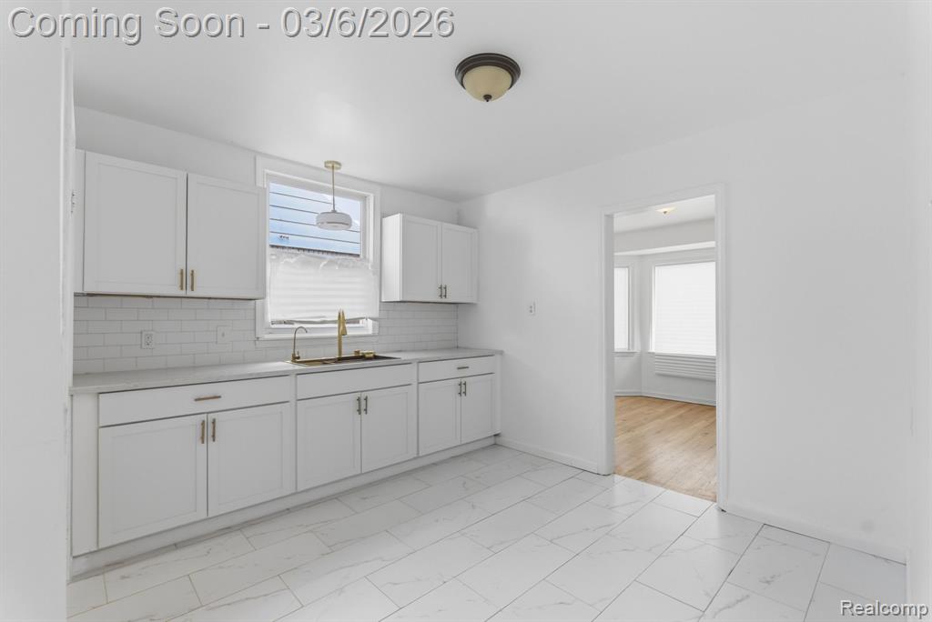 10947 Roxbury Street, Detroit, MI 48224 — Photo 8