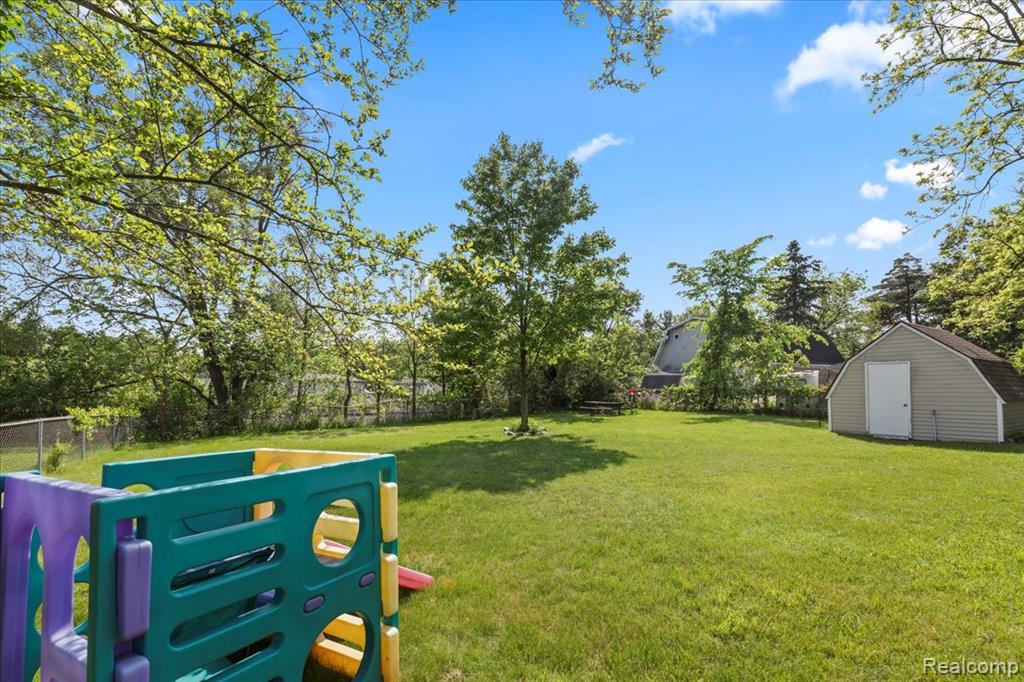 501 Front Street, Holly, MI 48442 — Photo 32