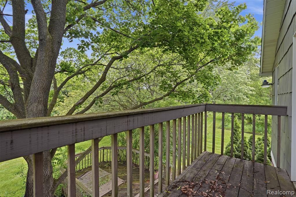 9277 Burning Tree Drive, Grand Blanc, MI 48439 — Photo 35