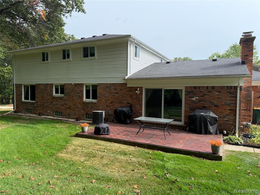5540 Bostall Woods Drive, Rochester, MI 48306 — Photo 4