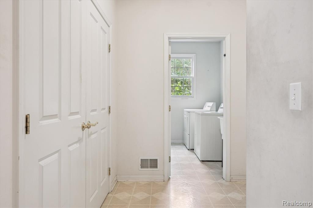 1068 Arboretum Court, Saline, MI 48176 — Photo 48