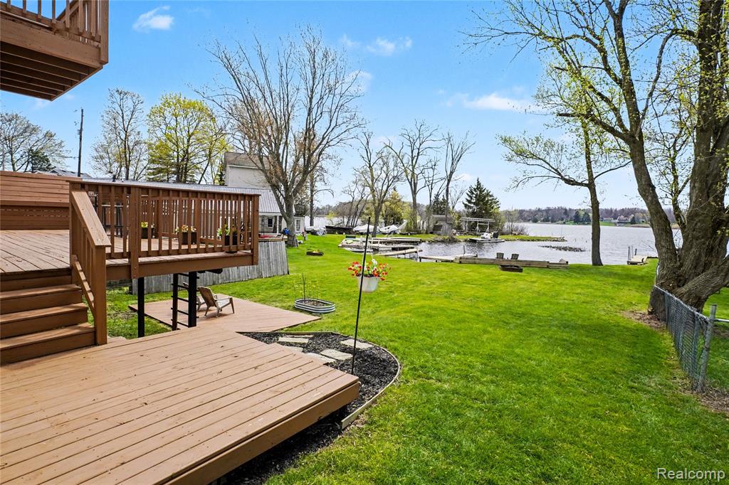 6522 BENNETT LAKE Road, Fenton, MI 48430 — Photo 22