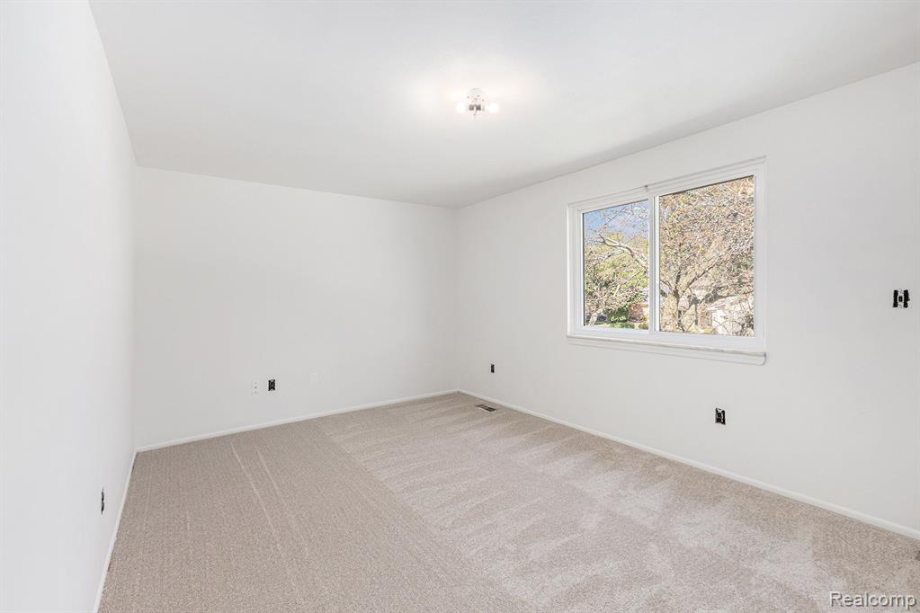 46749 CAMELIA Drive, Canton, MI 48187 — Photo 14