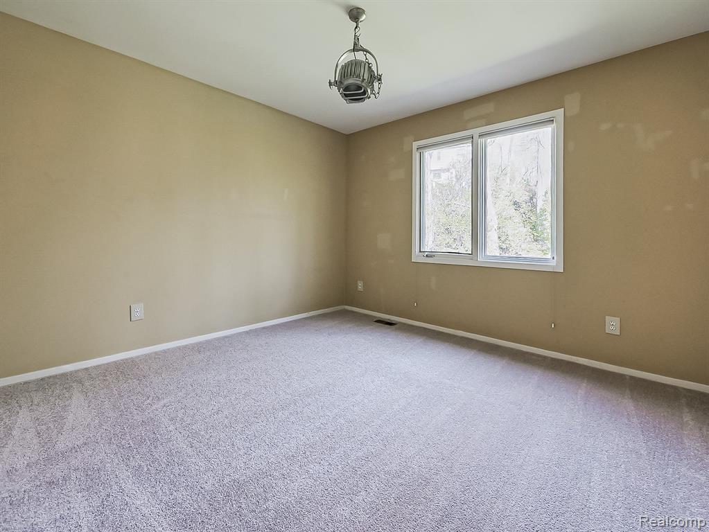 878 River Bend Drive, Rochester Hills, MI 48307 — Photo 18