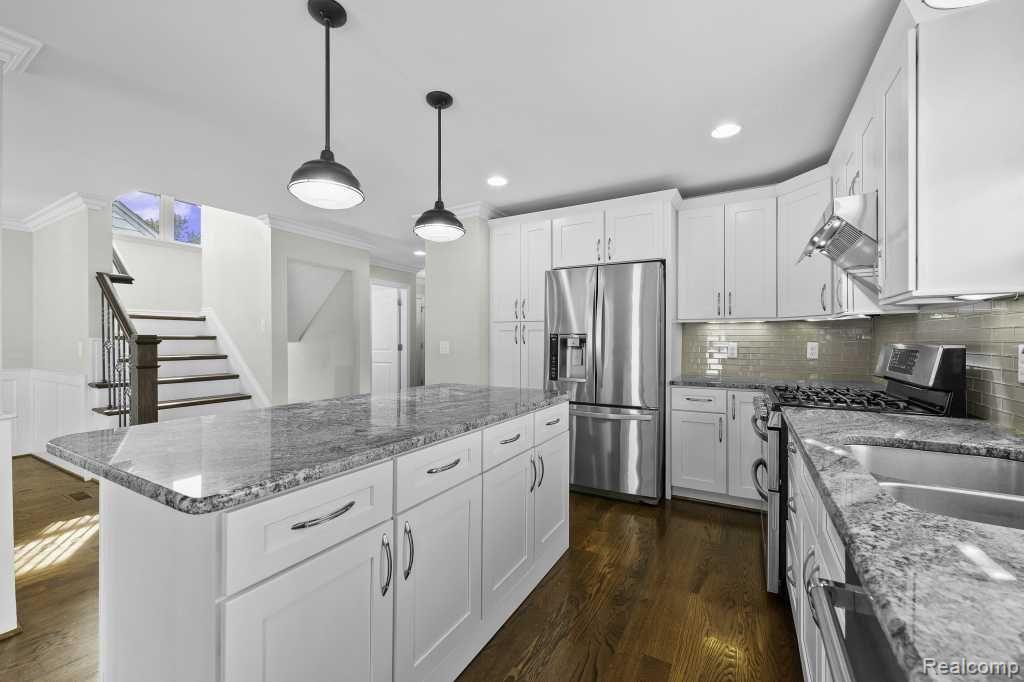 520 SIMON, Royal Oak, MI 48067 — Photo 9