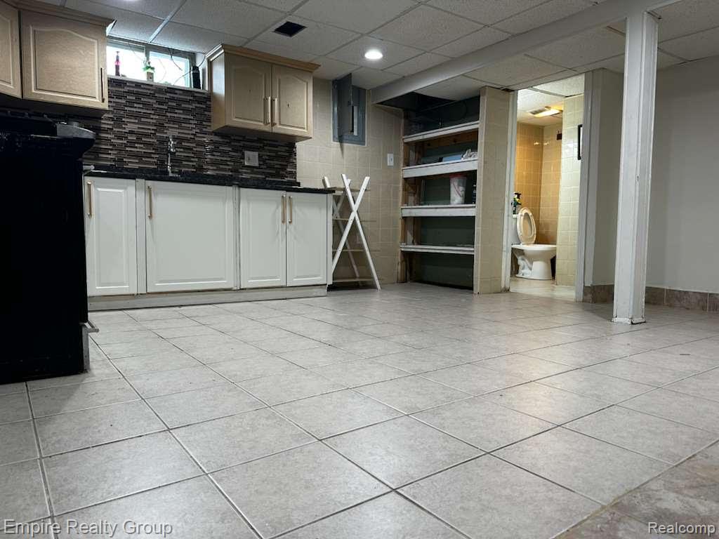 5245 Jonathon Street, Dearborn, MI 48126 — Photo 24