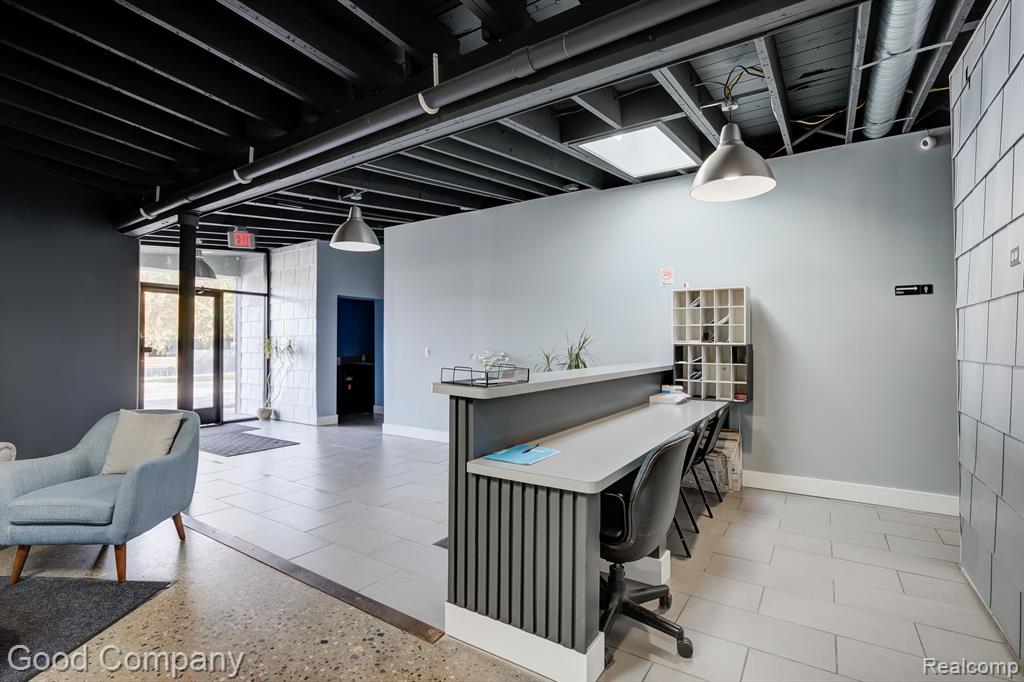 628 E PARENT Avenue, Royal Oak, MI 48067 — Photo 9