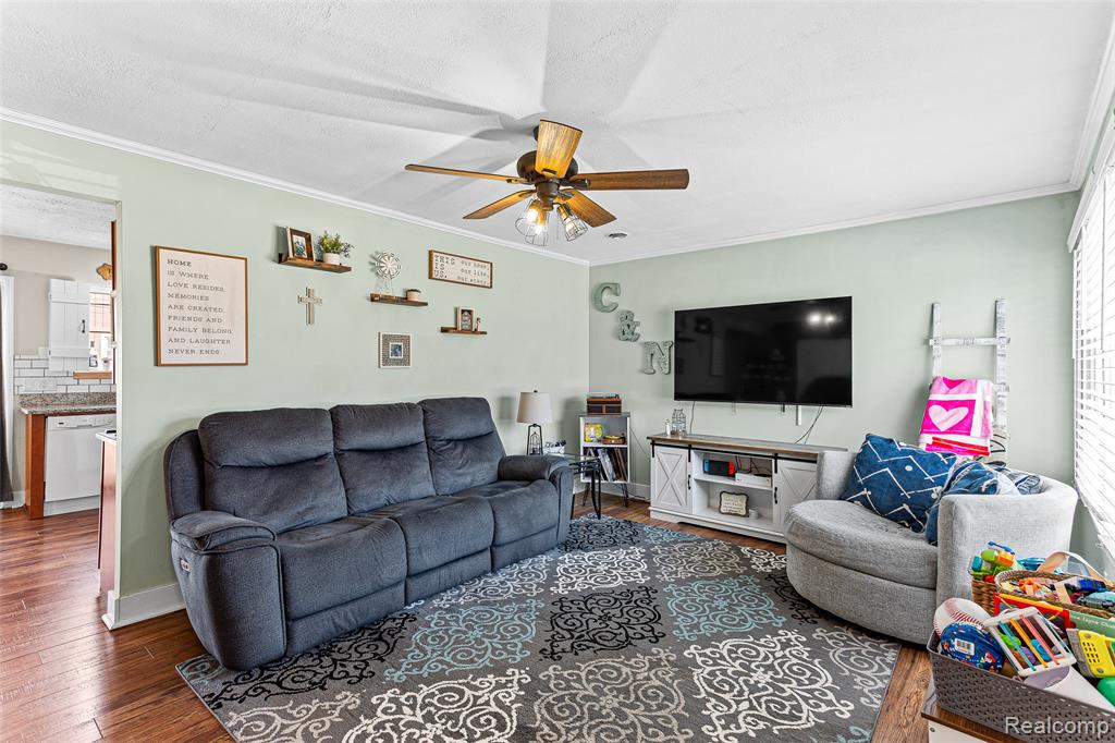 37137 Jefferson Avenue, MI — Photo 5