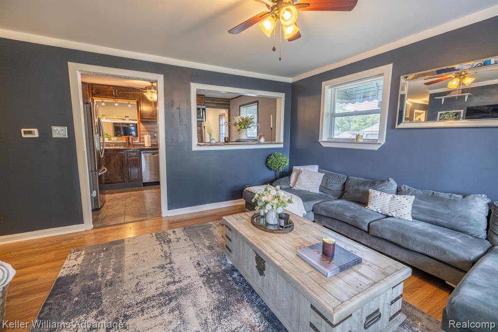 5981 N Dowling Street, Westland, MI — Photo 6