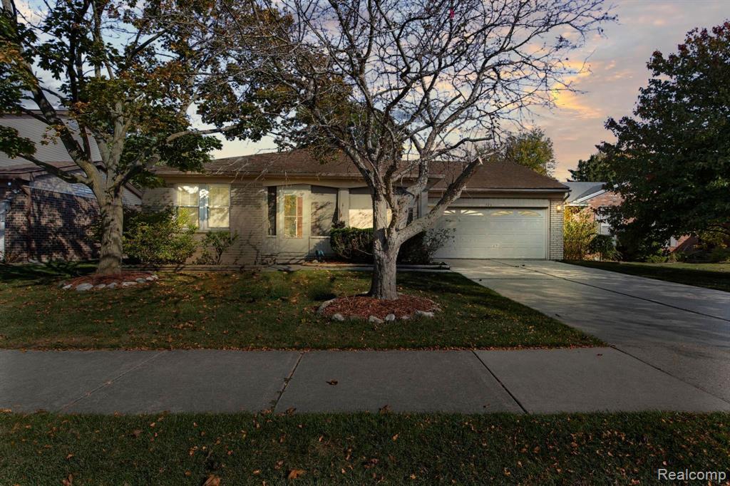 723 PRINCESS Drive, Canton, MI 48188 — Photo 2