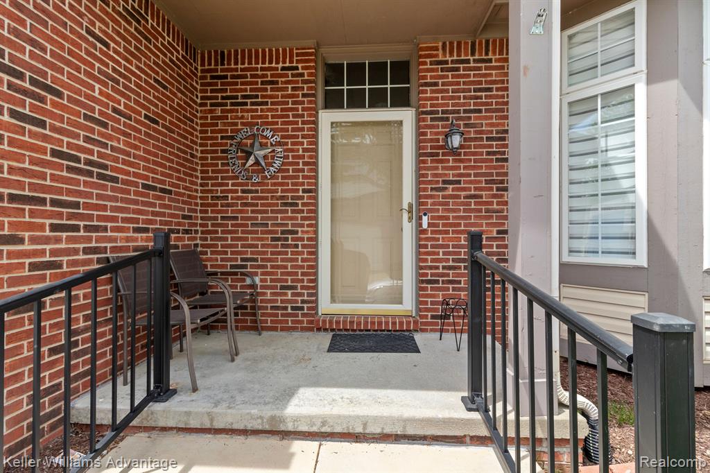 8079 THORNHILL Drive, Ypsilanti, MI 48197 — Photo 8