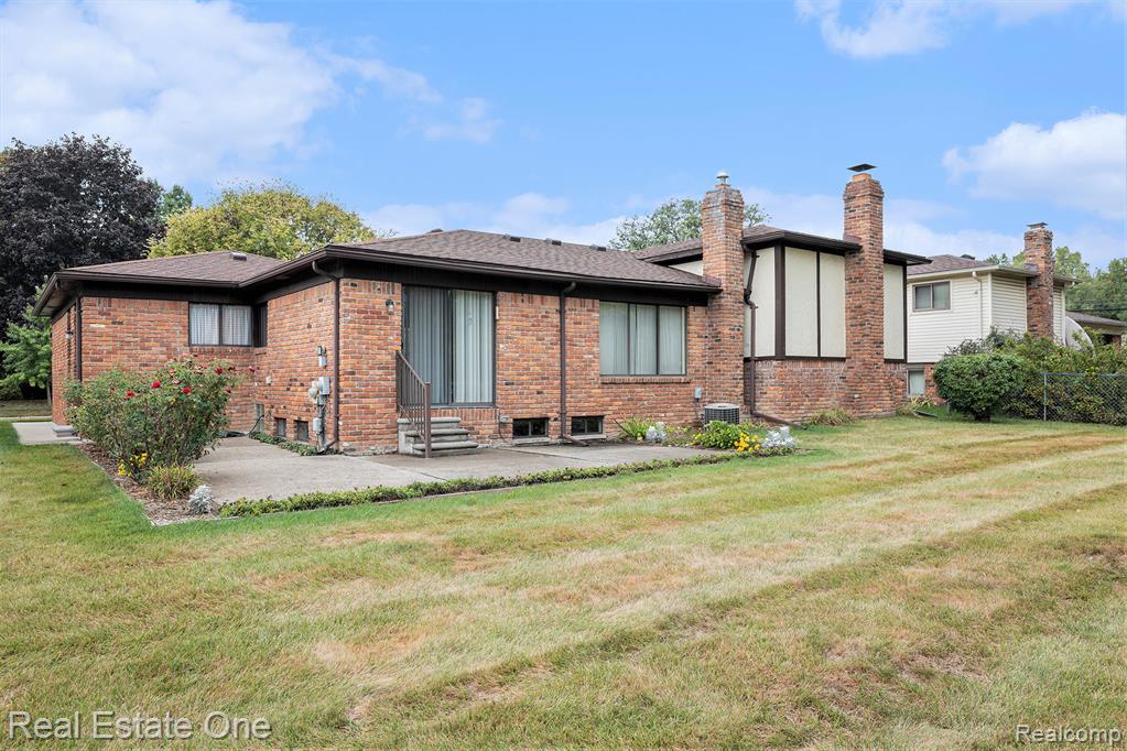 5982 Slate Drive, Troy, MI 48085 — Photo 28