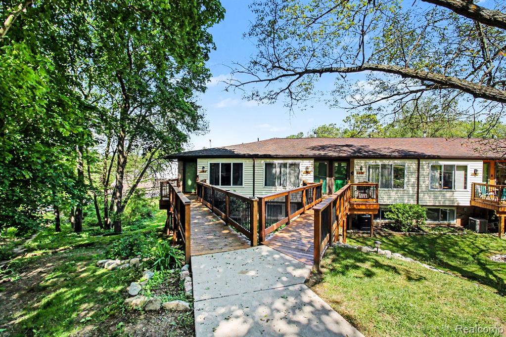 851 Union Street, 40, Milford, MI 48381 — Photo 17