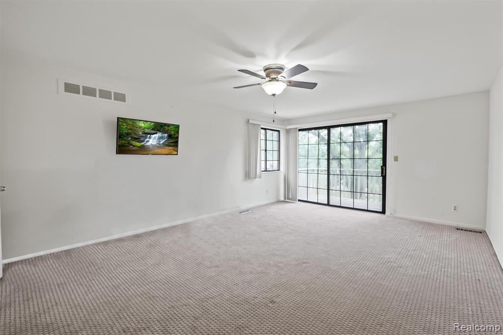 7208 Creeks Bend Drive, West Bloomfield, MI — Photo 19