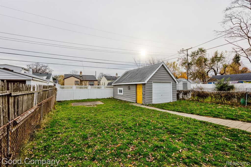 976 E COY Avenue, Hazel Park, MI 48030 — Photo 31