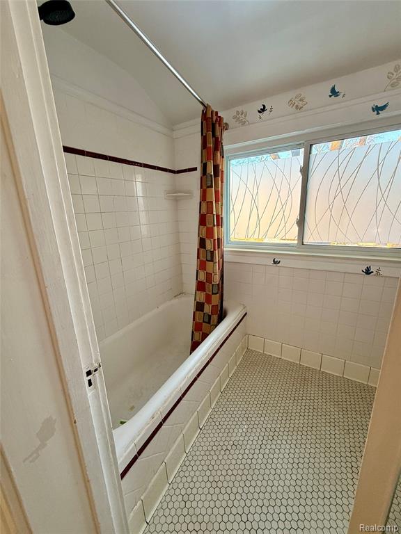 630 Buckingham Ave, Flint, MI 48507 — Photo 16