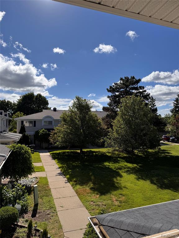 8557 Winchester Drive, Sterling Heights, MI 48313 — Photo 21