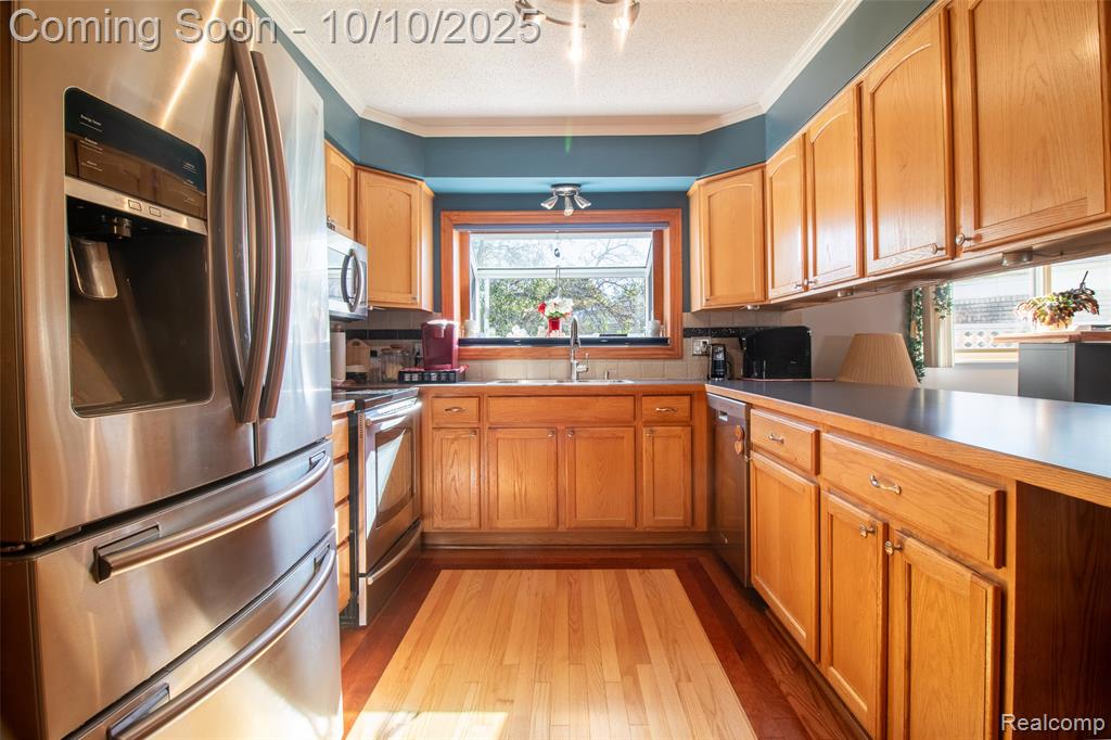 22321 N Fairway Drive, Woodhaven, MI 48183 — Photo 15