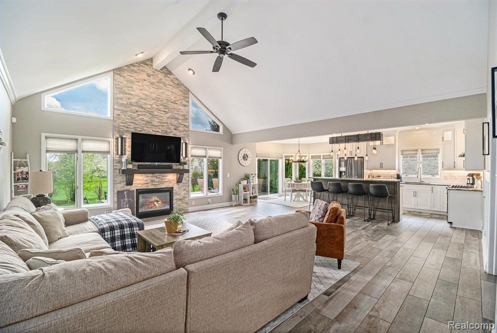 56188 SAINT ANDREWS Drive, Macomb, MI 48042 — Photo 2