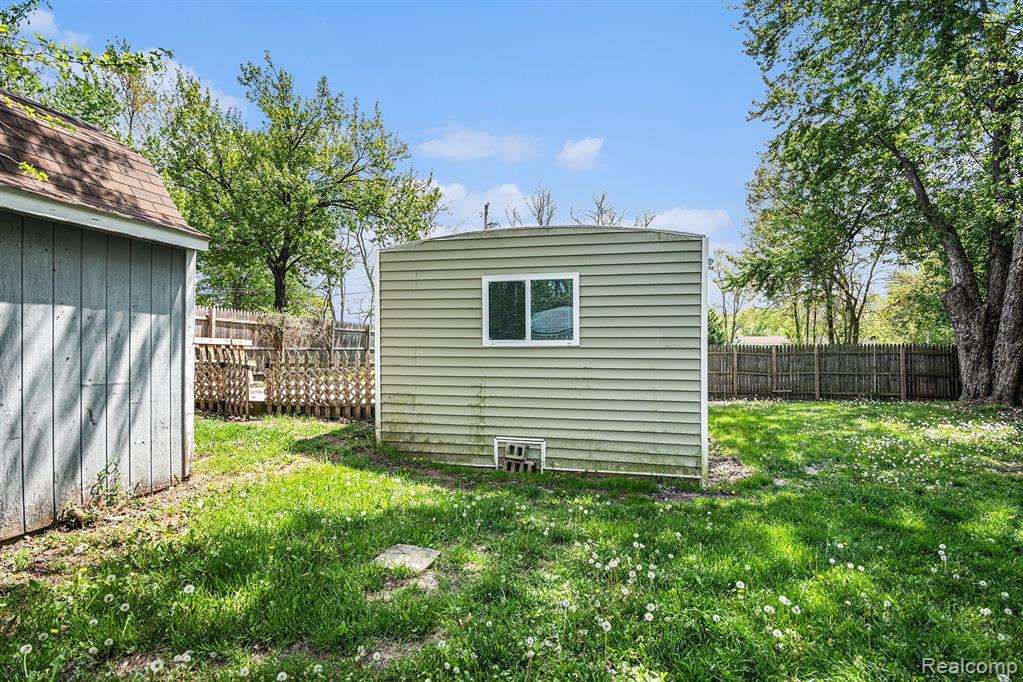 4317 N HILL Drive, Holly, MI 48442 — Photo 11