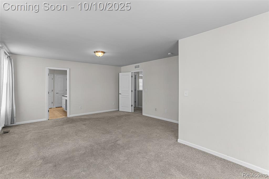 57797 Village Drive, New Hudson, MI 48165 — Photo 26