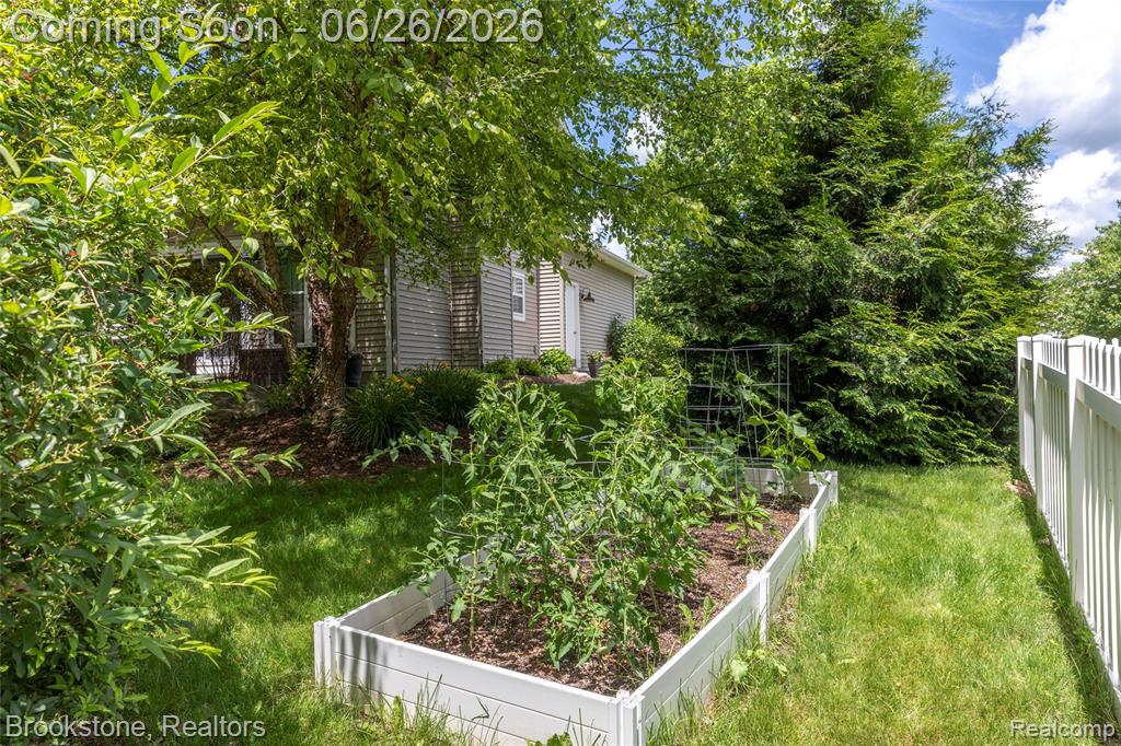5017 Leyland Drive, Clarkston, MI 48348 — Photo 7