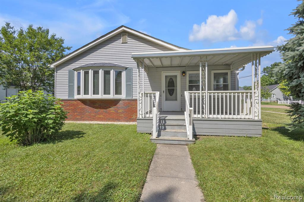19204 Craig Street, New Boston, MI 48164