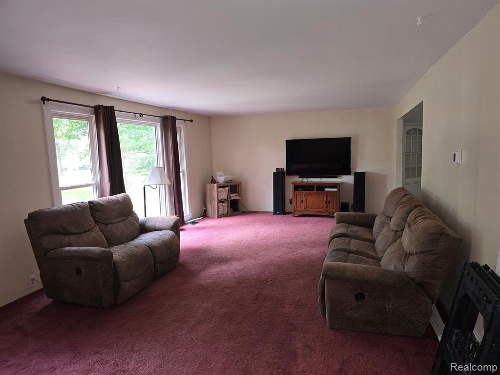 6427 Porter Road, Grand Blanc, MI 48439 — Photo 4