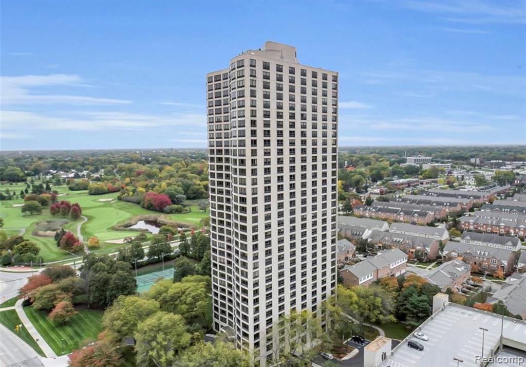 5000 Towncenter Center, Southfield, MI 48075 — Photo 3
