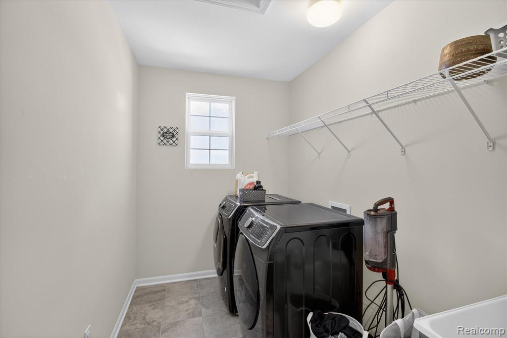 58565 Navarra Drive, South Lyon, MI 48178 — Photo 41
