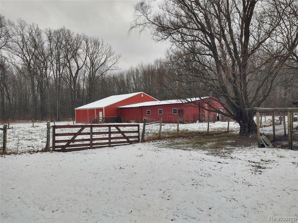 6143 Broadbridge Road, Cottrellville, MI — Photo 11