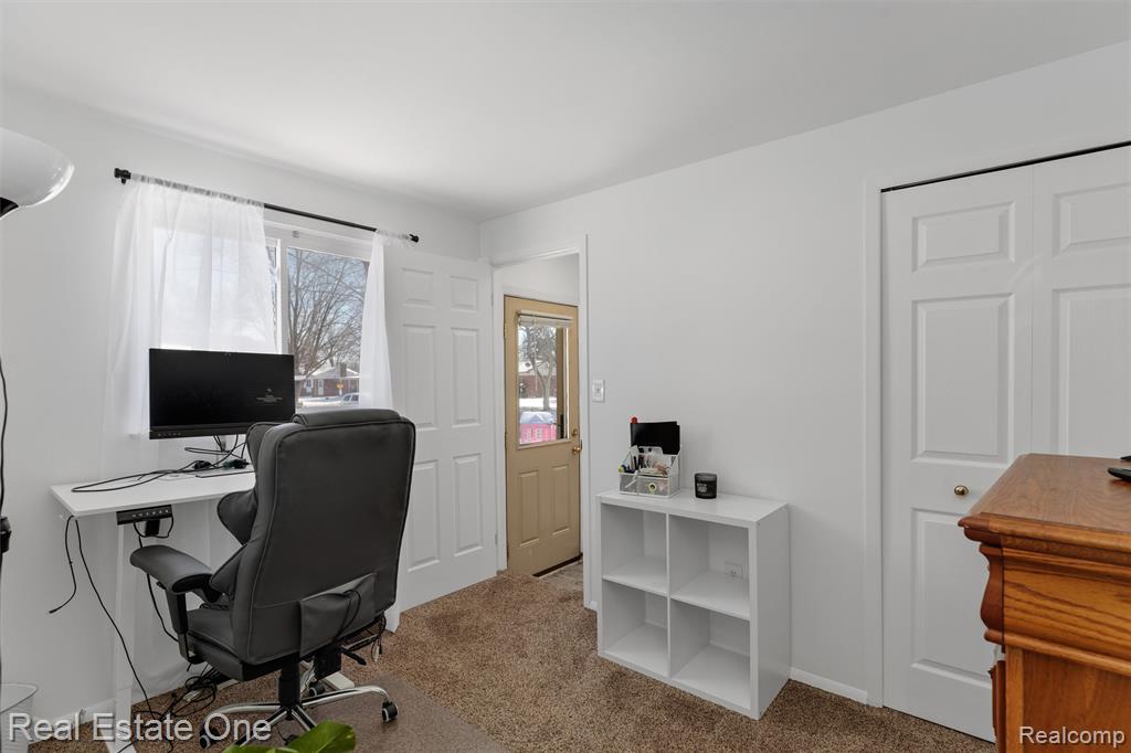 9535 Chamberlain Street, Romulus, MI 48174 — Photo 11