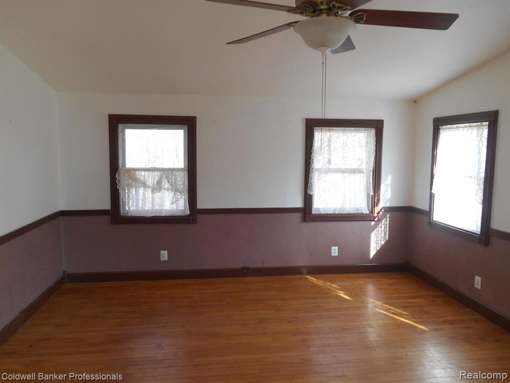 1651 CASTLE Road, North Branch, MI 48461 — Photo 5