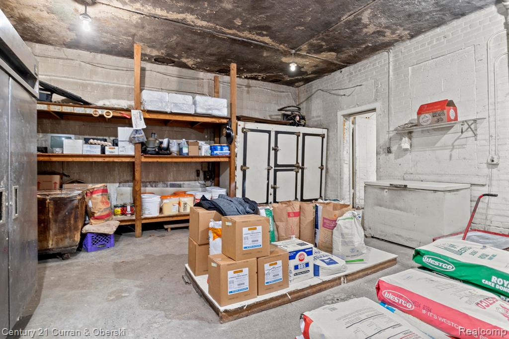 736 E STATE FAIR RD, Highland Park, MI 48203 — Photo 23